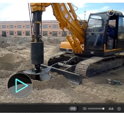 滕州远大大型履带式旋挖钻机在新疆现场工作视